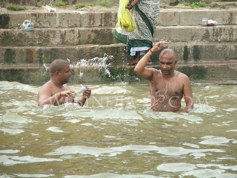 Bathing pilgrims at Varanasi