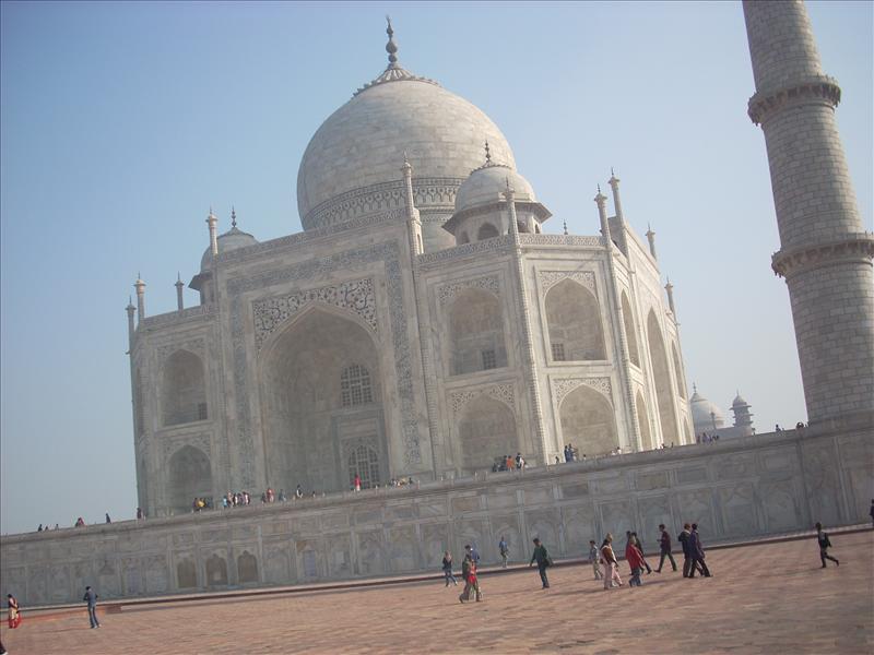 Leaning Taj Mahal