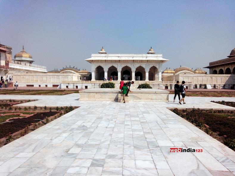 Shahjahan palace in Agra Fort