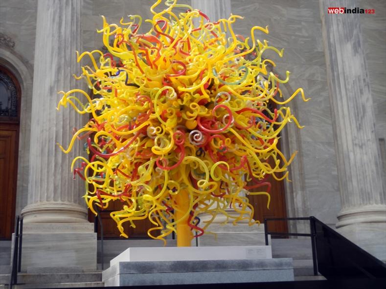 Chihuly at the Montreal Museum