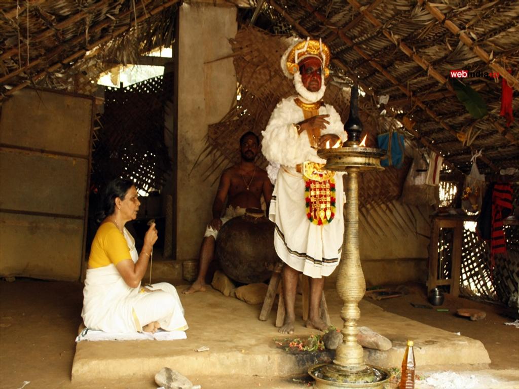 Chakyar performing Chakyar Koothu at Kottiyoor Mahadeva Temple