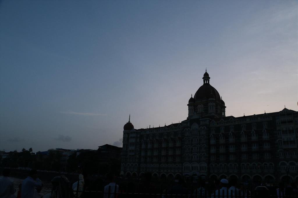 Silhouette of Taj
