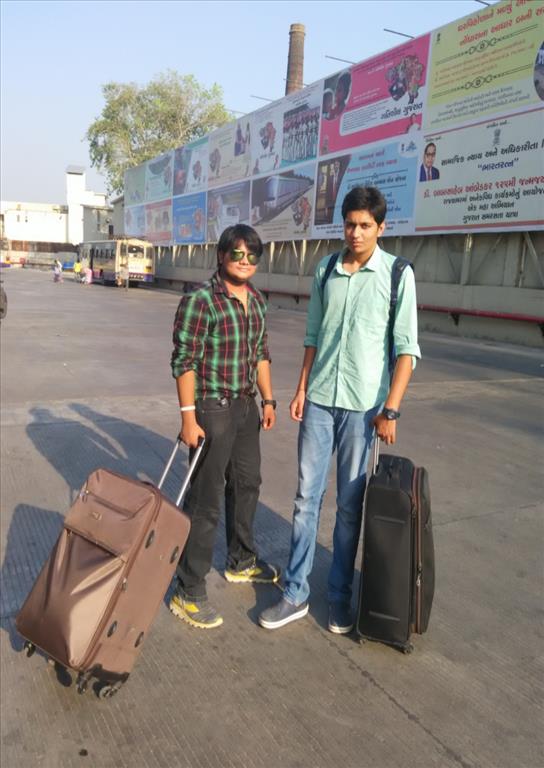 Manthan Shah spotted at Ahmedabad Central Station
