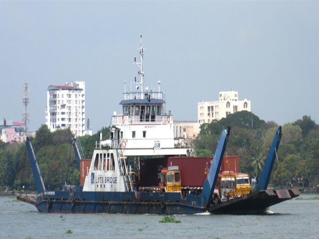 RO RO barge completes two lakh truck movements