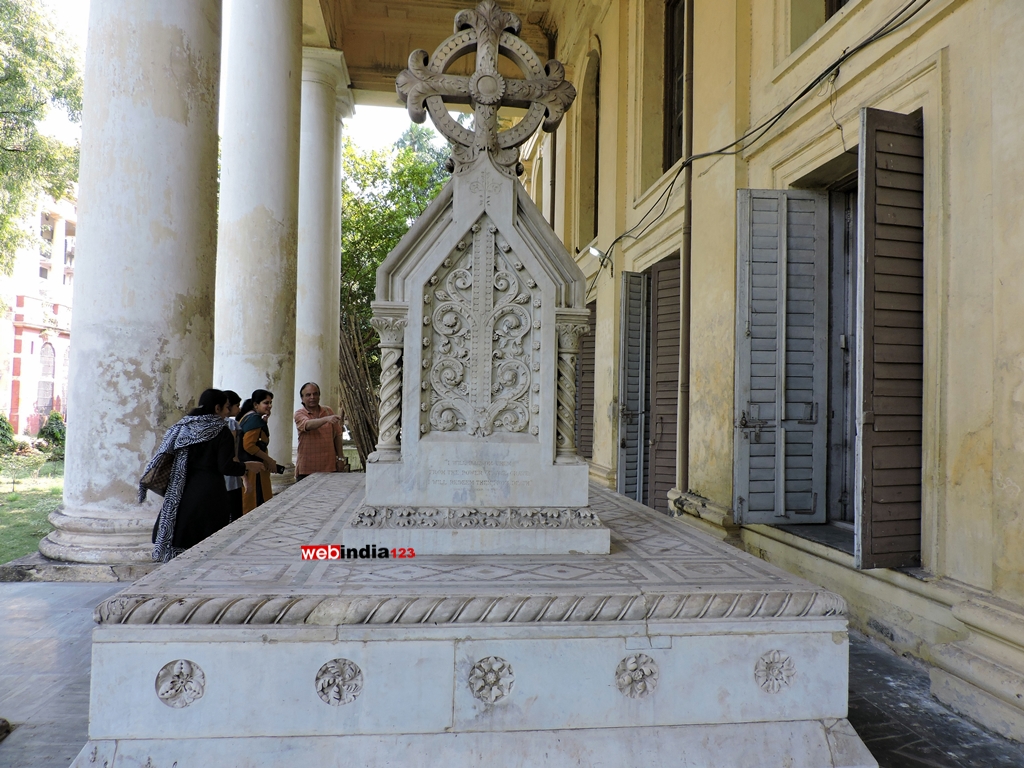Lady Canning's Memorial At St. John`s Church, Kolkata