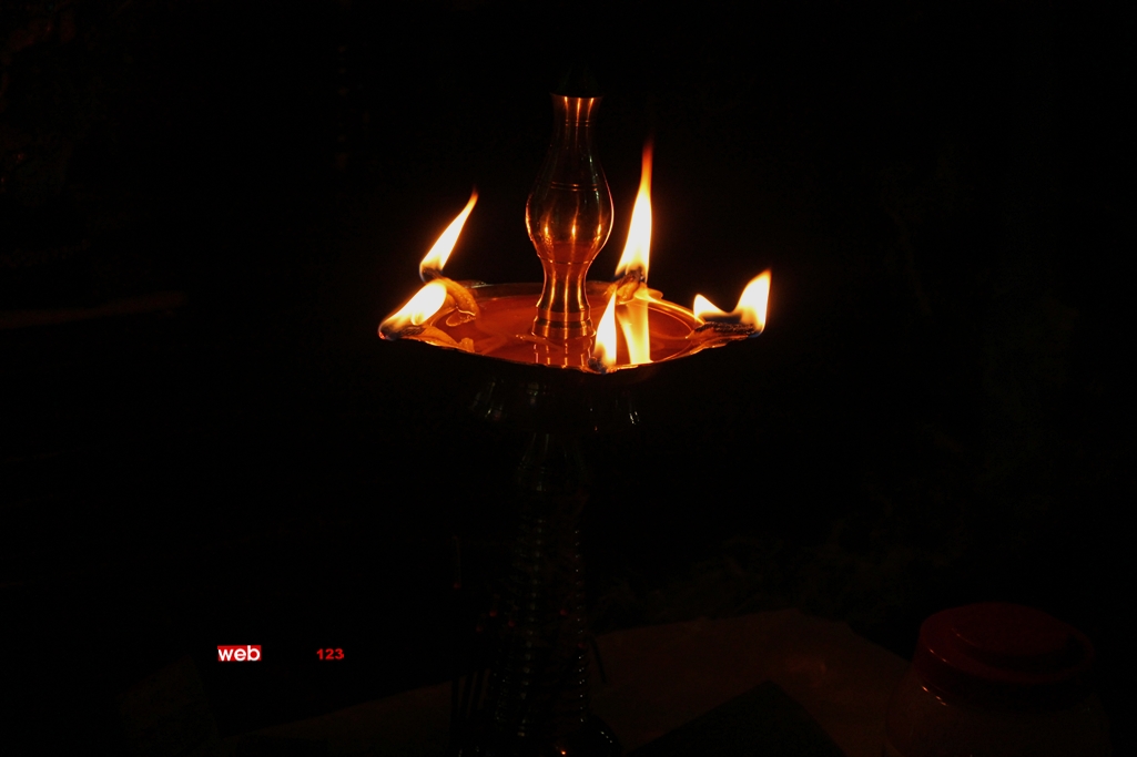 Lamp - Guruvayur Utsavam 2016