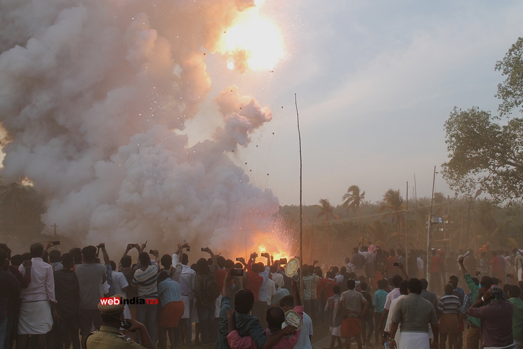Fireworks - Uthralikkavu Pooram 2016