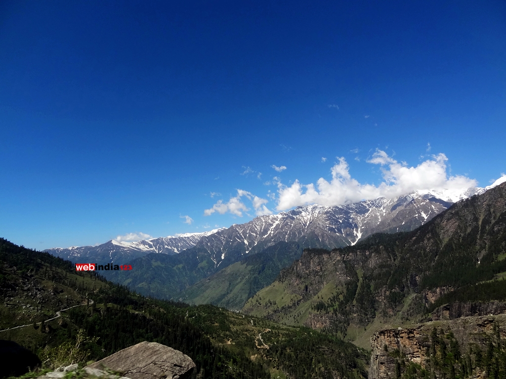 Views of Himalayas enroute to Rohtang Pass, Manali, Himachal Pradesh