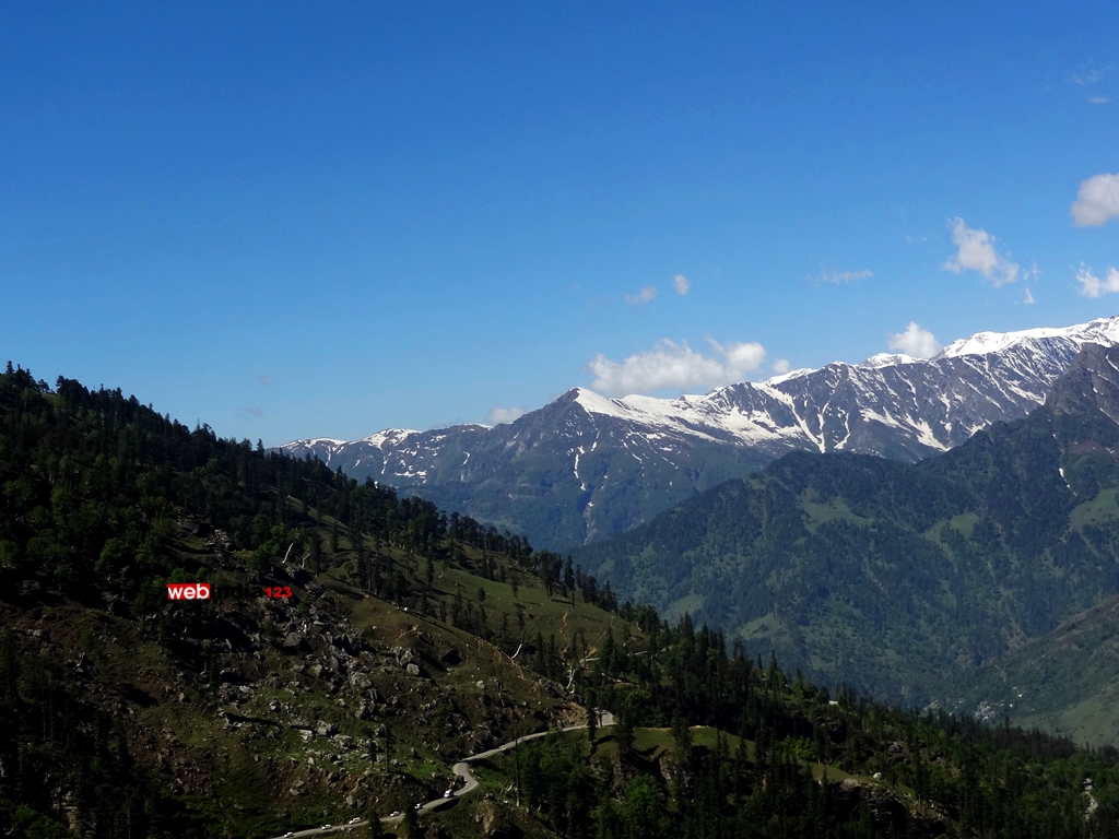 Views of Himalayas Enroute to Rohtang Pass, Manali, Himachal Pradesh