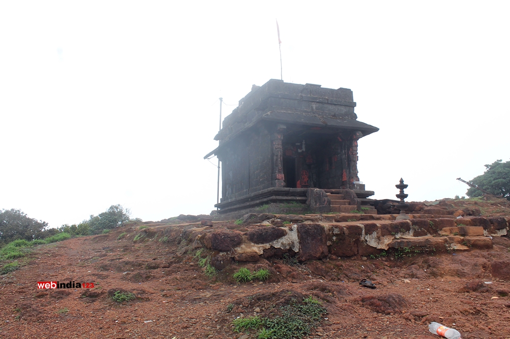 Sarvajna peeta at the peak of Kodachadri