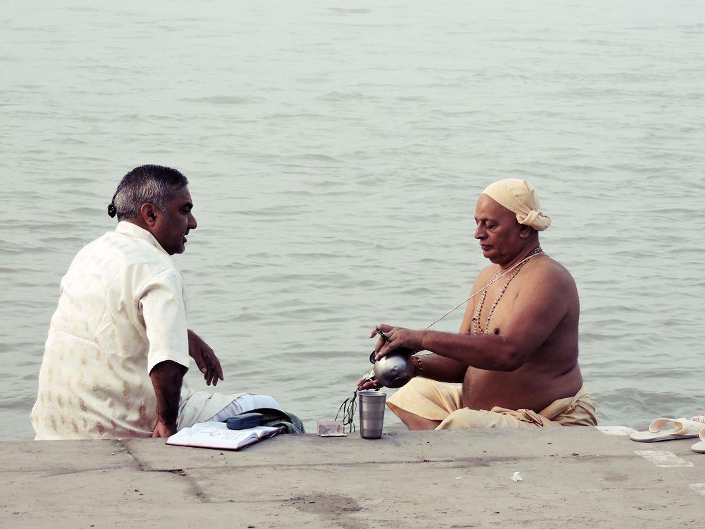 Morning Rituals performed in Holy Ganga River