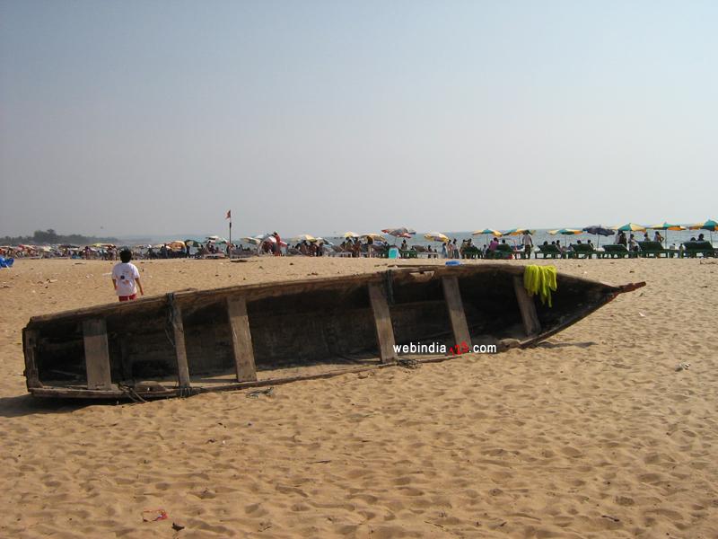 Crowd at Goa Beach