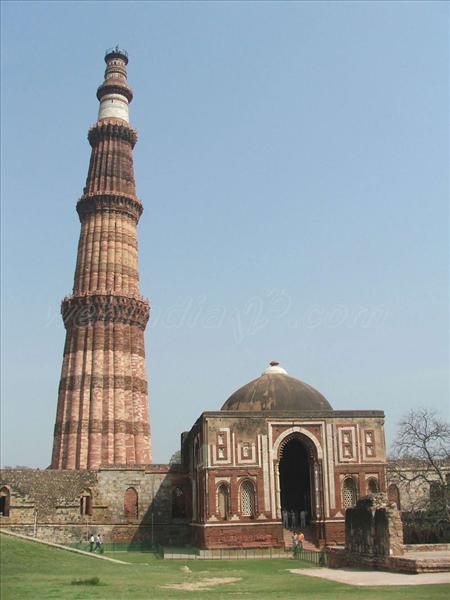 Qutab-Minar, Delhi
