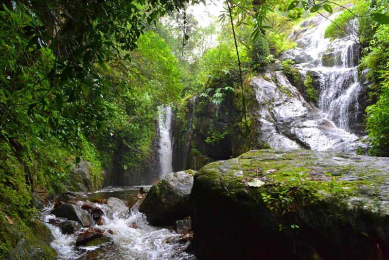 Suruli falls - Theni Photos