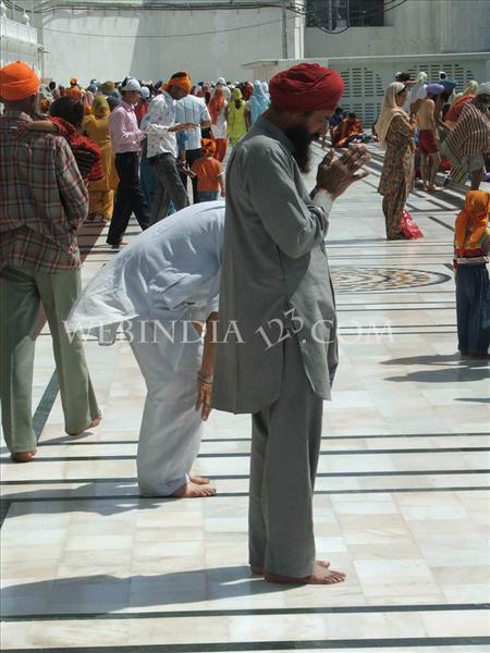 Devotees at the Golden Temple