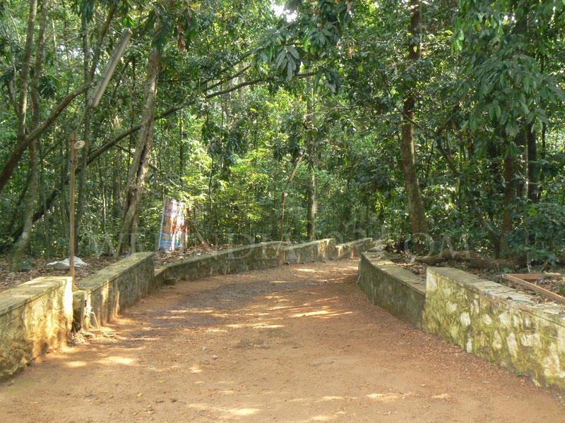 Iringole Kavu - Kerala